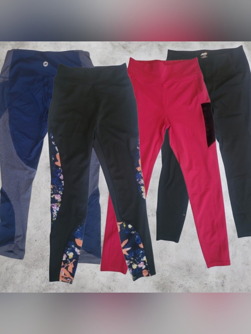 4 Pairs of Leggings Size Medium with Pockets - Picture 1 of 16